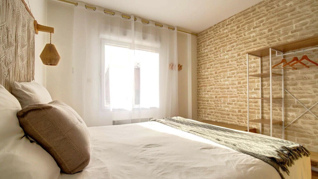 Photo of Bedroom in Peyrole