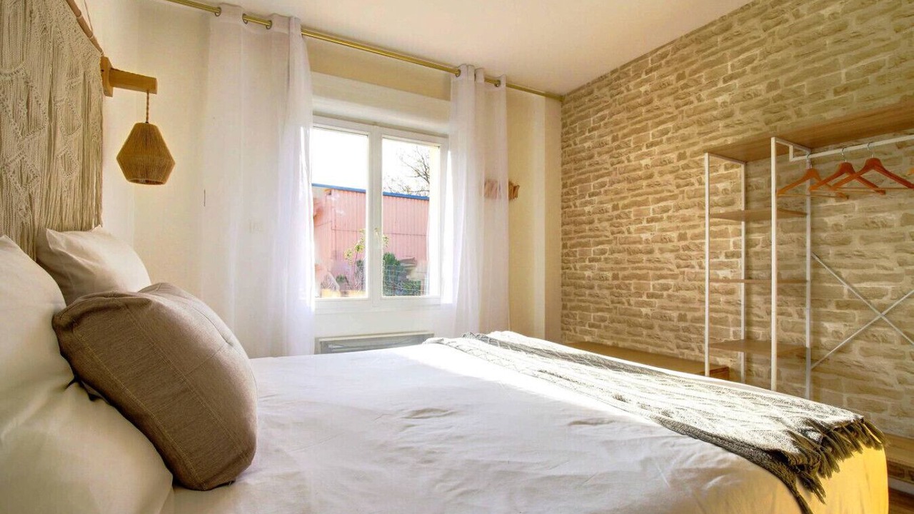 Photo of Bedroom in Peyrole