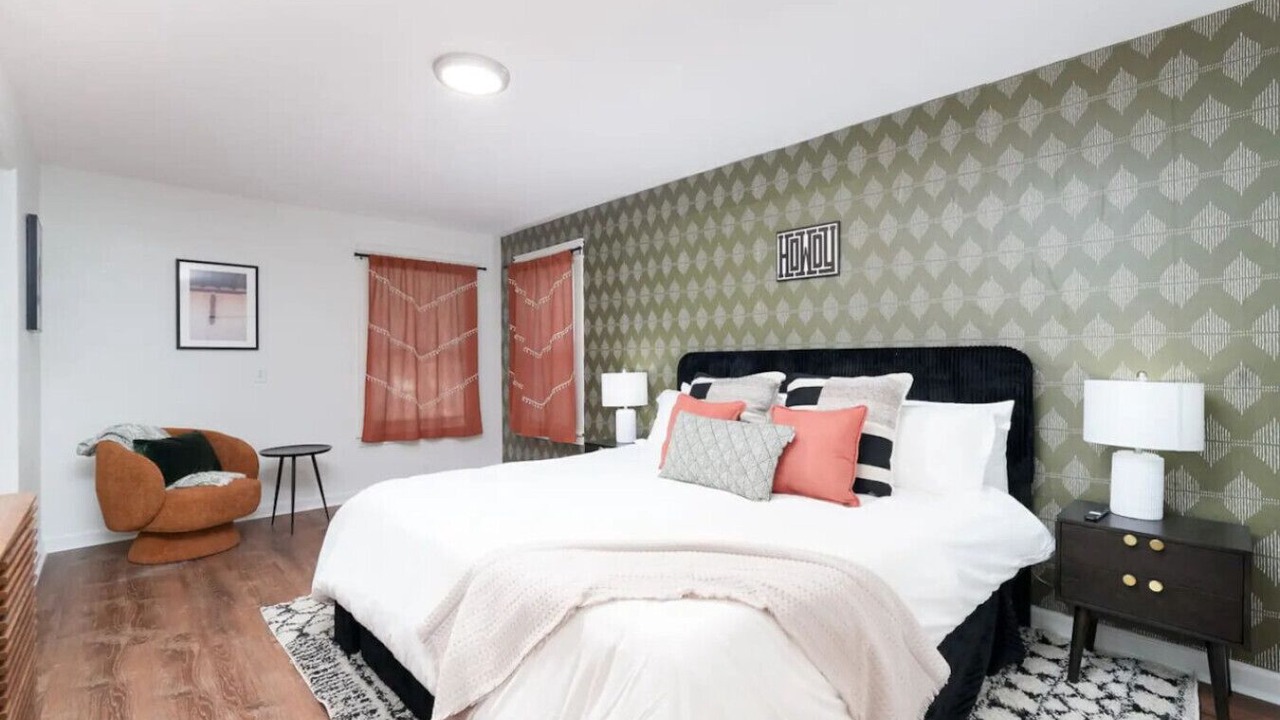 Photo of Bedroom in Whispering Oaks