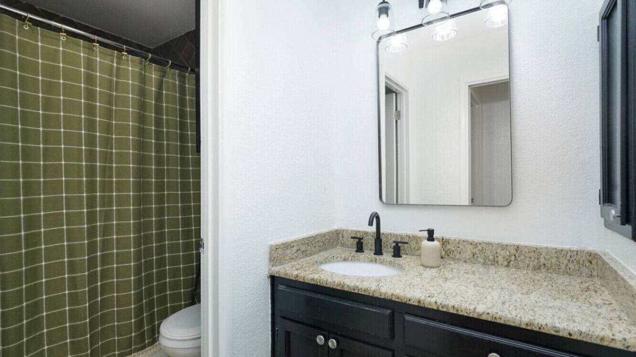 Photo of Bathroom in Whispering Oaks