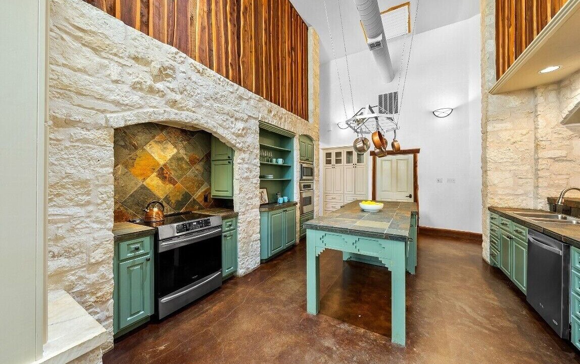 Photo of Kitchen in La Hacienda Estates