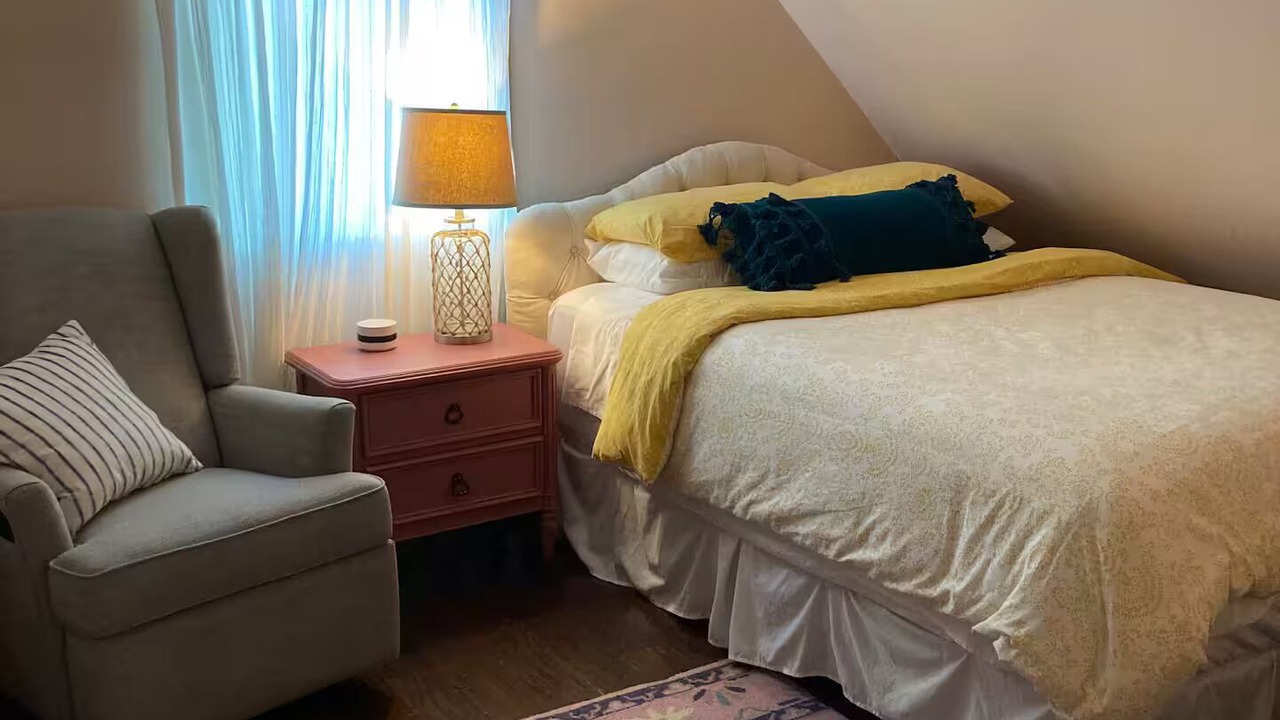 Photo of Bedroom in Five Points