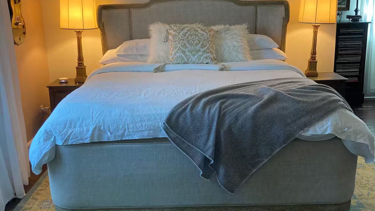 Photo of Bedroom in Five Points