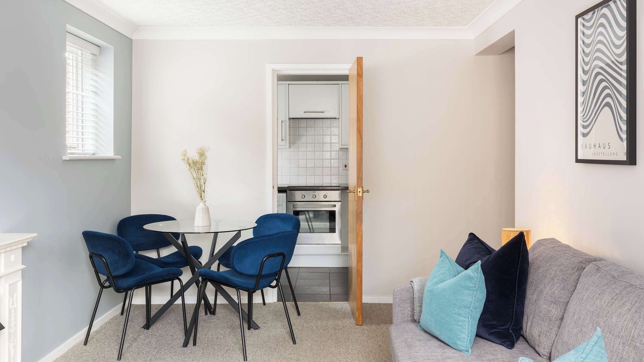 Photo of Livingroom in Leamington Spa