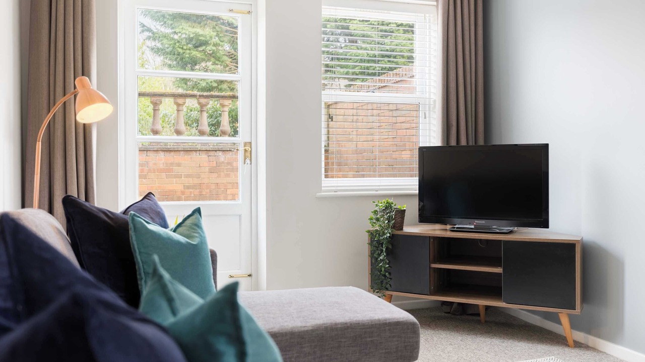 Photo of Livingroom in Leamington Spa