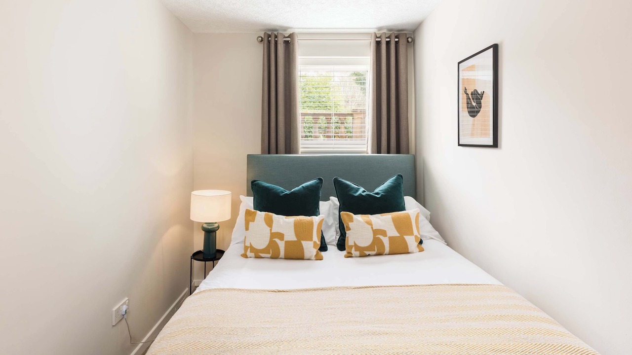 Photo of Bedroom in Leamington Spa