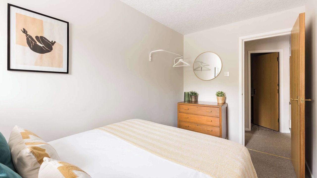 Photo of Bedroom in Leamington Spa