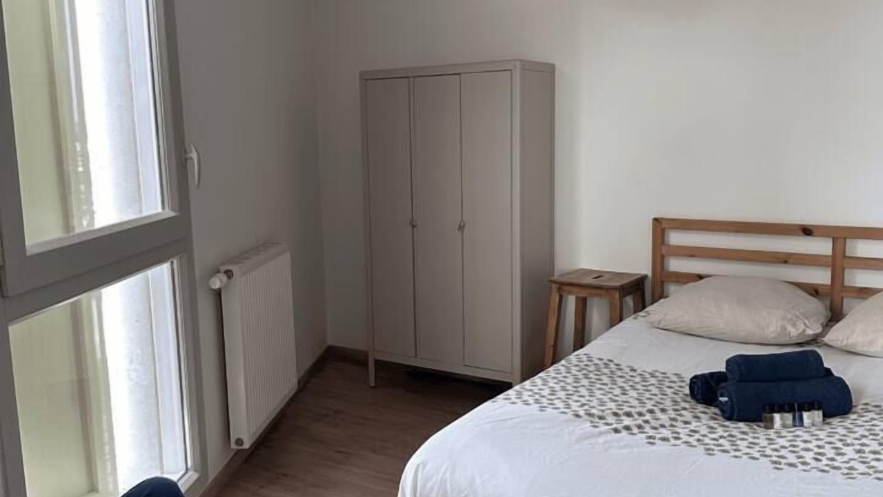 Photo of Bedroom in Vaulx-en-Velin