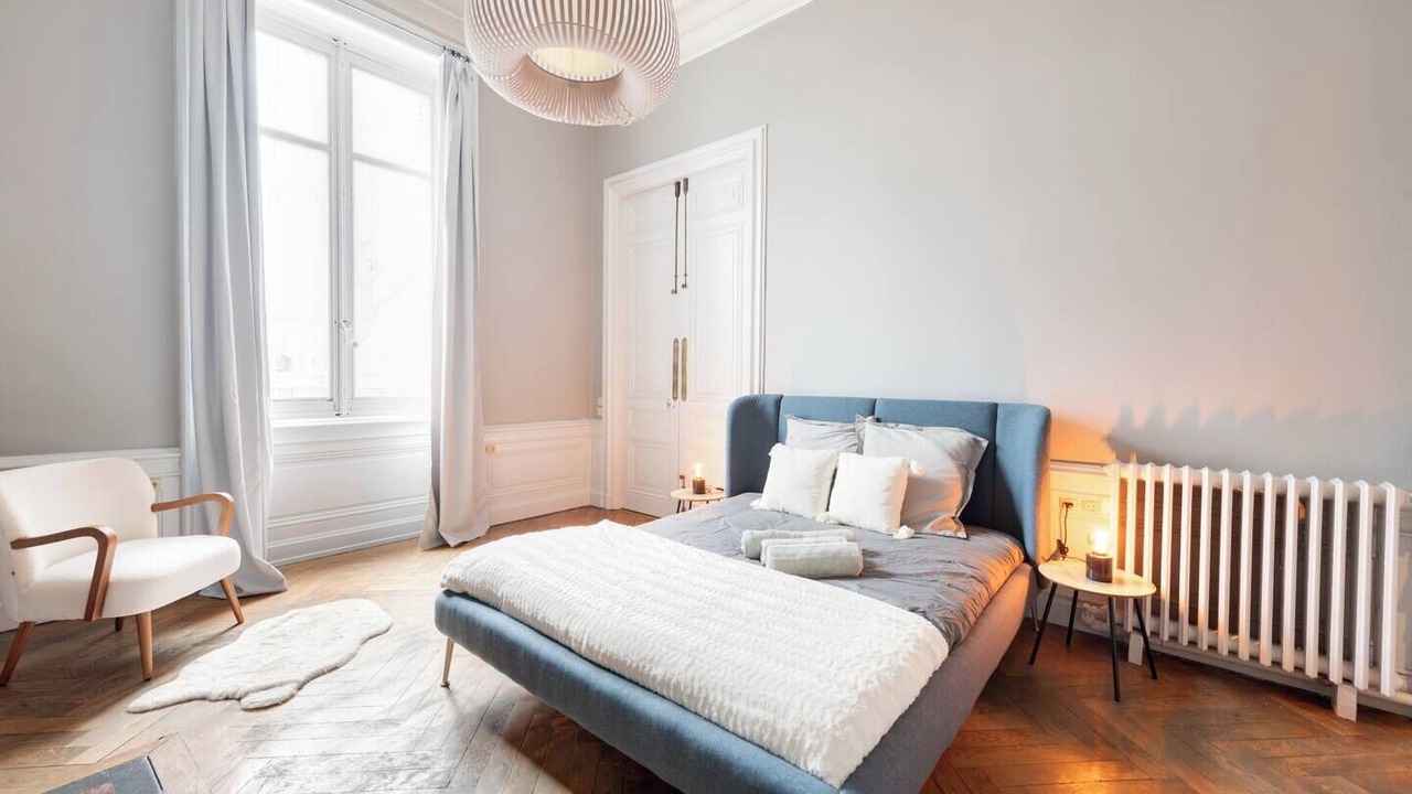 Photo of Others in Moliere - Edgard Quinet