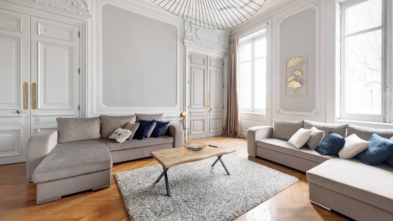 Photo of Others in Moliere - Edgard Quinet