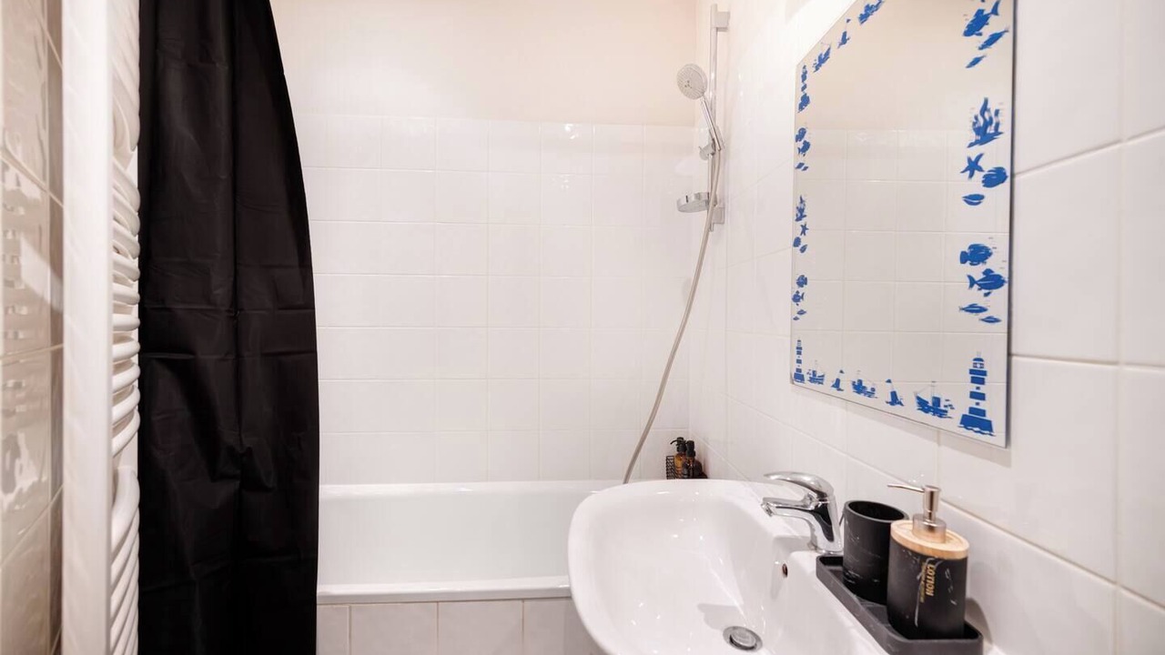 Photo of Others in Moliere - Edgard Quinet