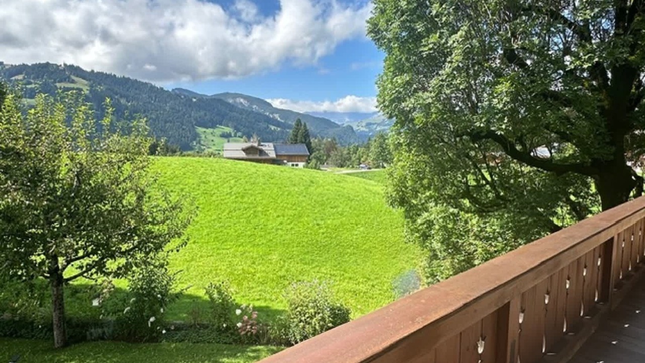 Photo of Patio Balcony in Zweisimmen Nr Gstaad