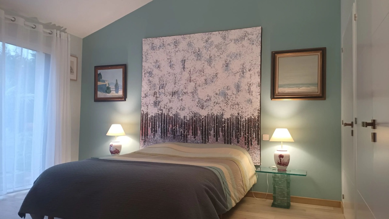 Photo of Bedroom in Saint-Vincent-sur-Graon