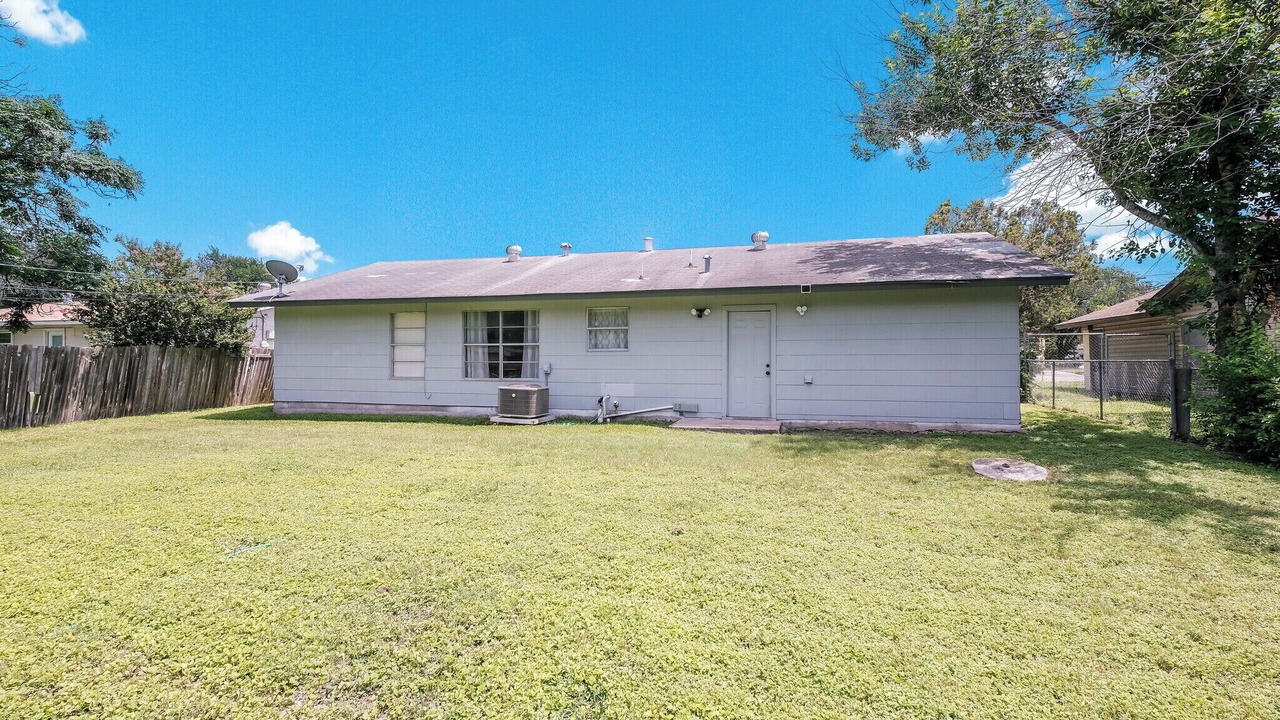 Photo of Outdoor in Lackland Terrace