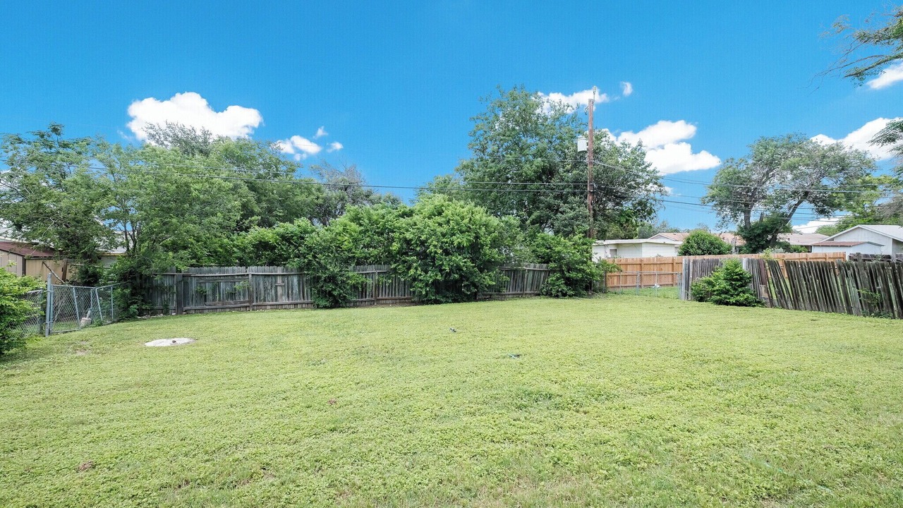 Photo of Outdoor in Lackland Terrace