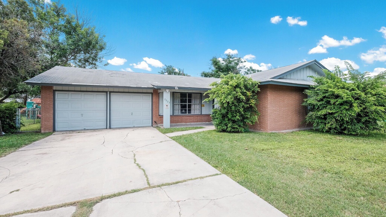 Photo of Outdoor in Lackland Terrace