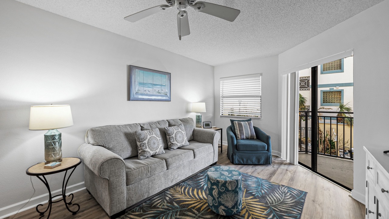 Photo of Livingroom in Belle Vista