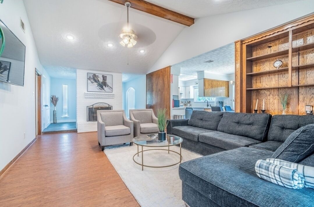 Photo of Livingroom in Meadows Place