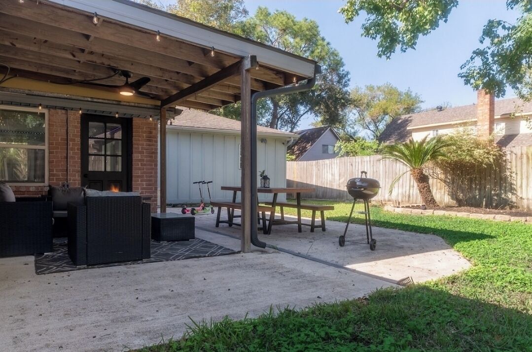 Photo of Outdoor in Meadows Place