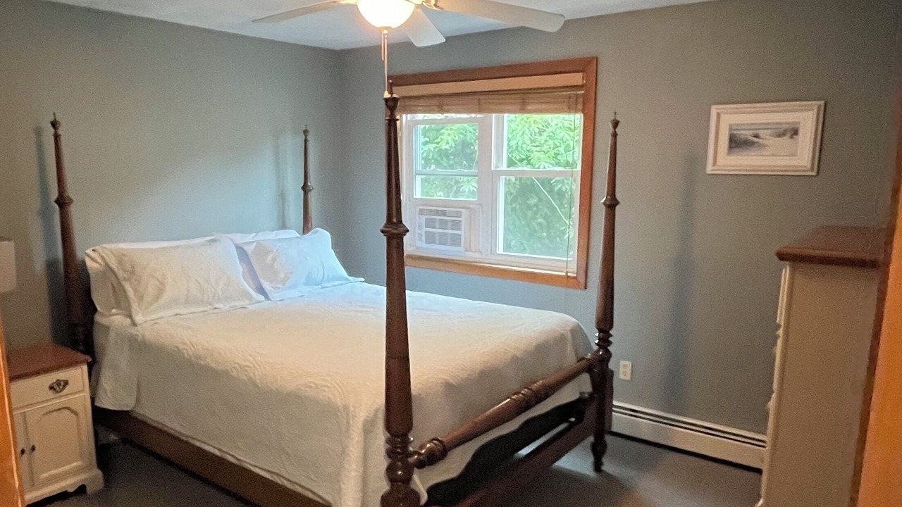Photo of Bedroom in Point Judith