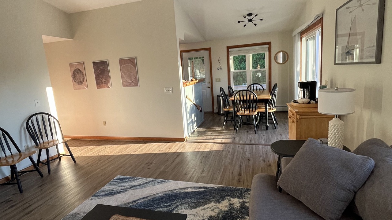 Photo of Livingroom in Point Judith