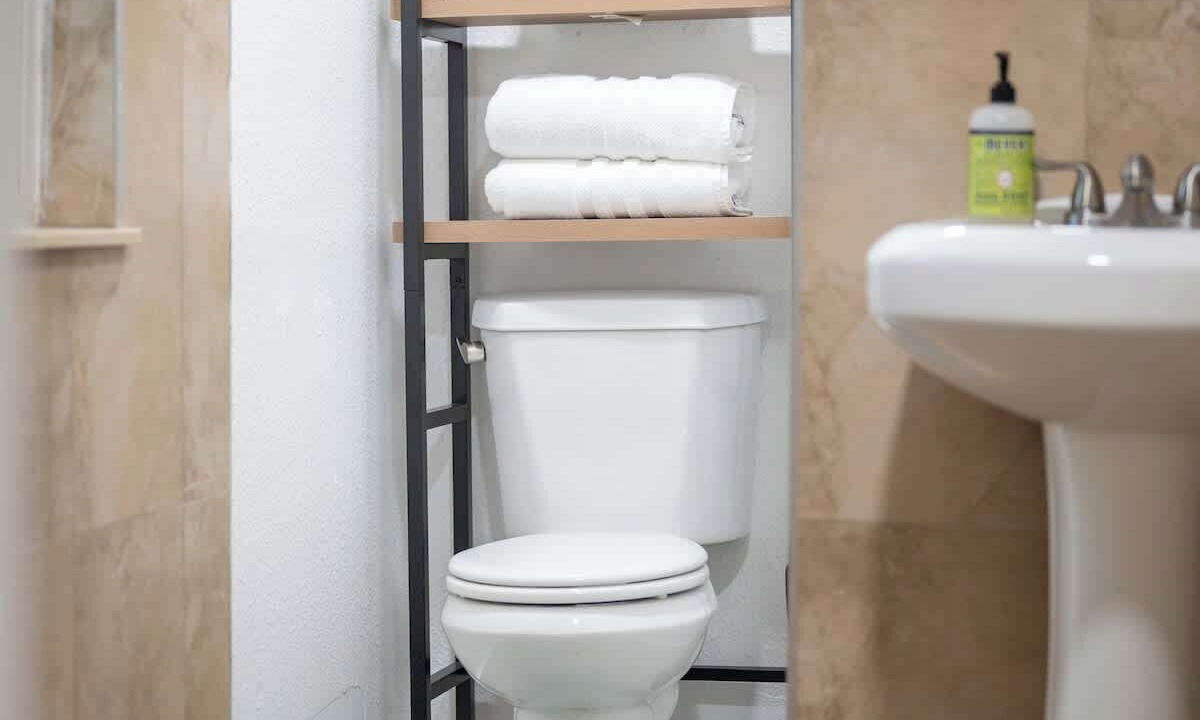 Photo of Bathroom in Dixieland