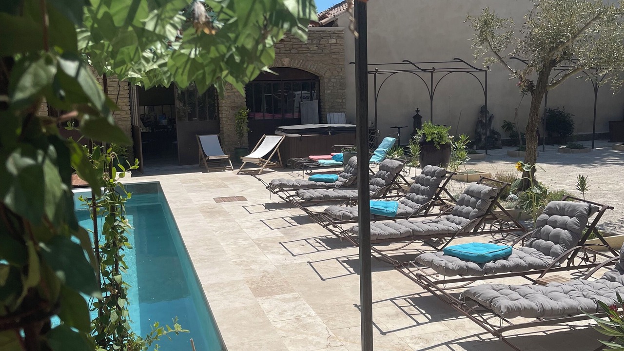 Photo of Outdoor in Violes