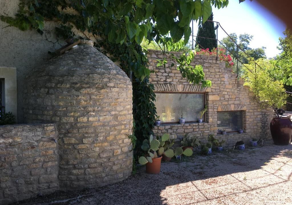 Photo of Outdoor in Violes
