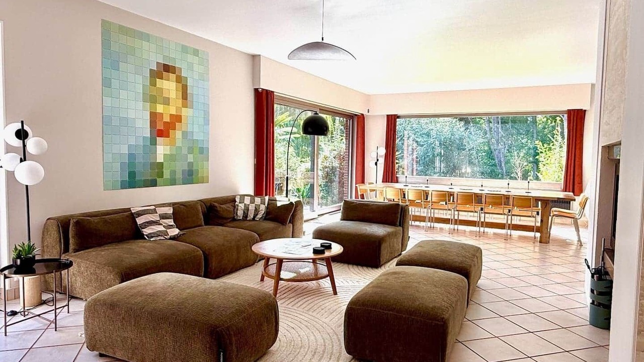 Photo of Livingroom in Saint-Josse