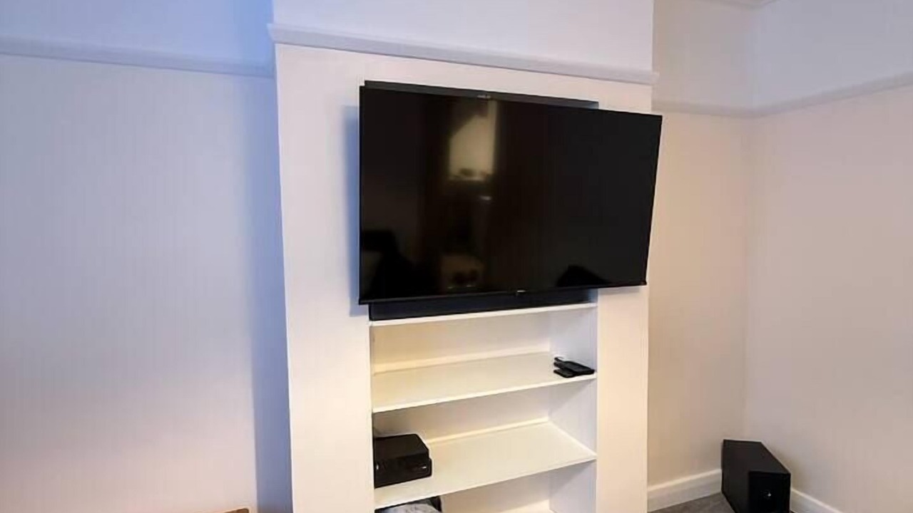 Photo of Others in Woodside