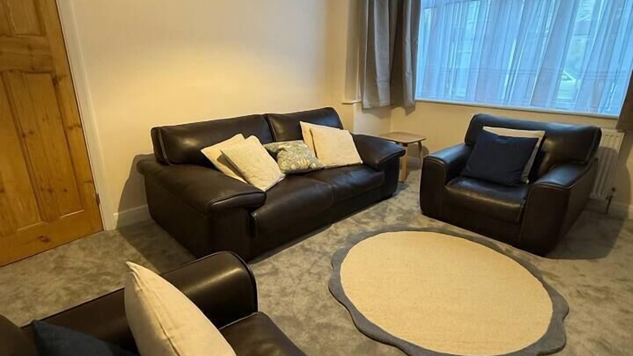 Photo of Others in Woodside