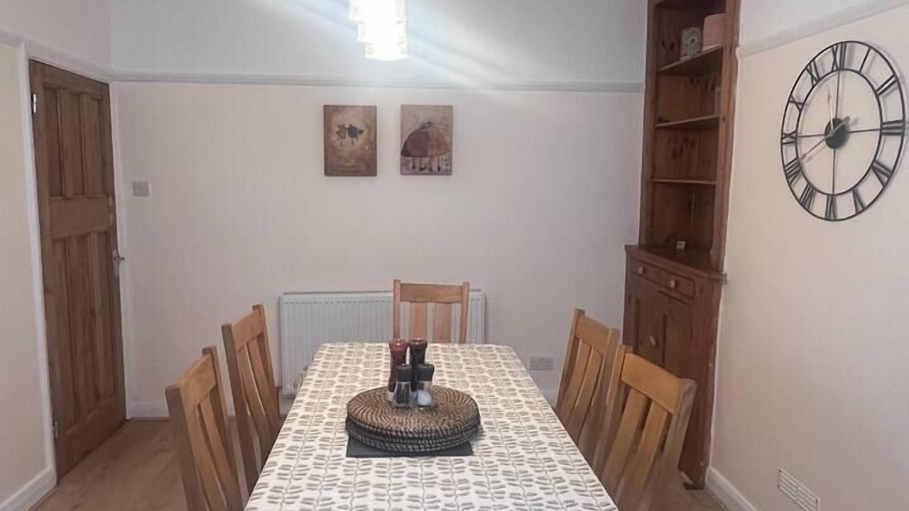 Photo of Others in Woodside