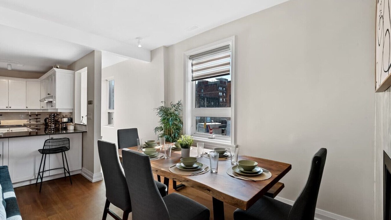 Photo of Bedroom in Lawrence Park South
