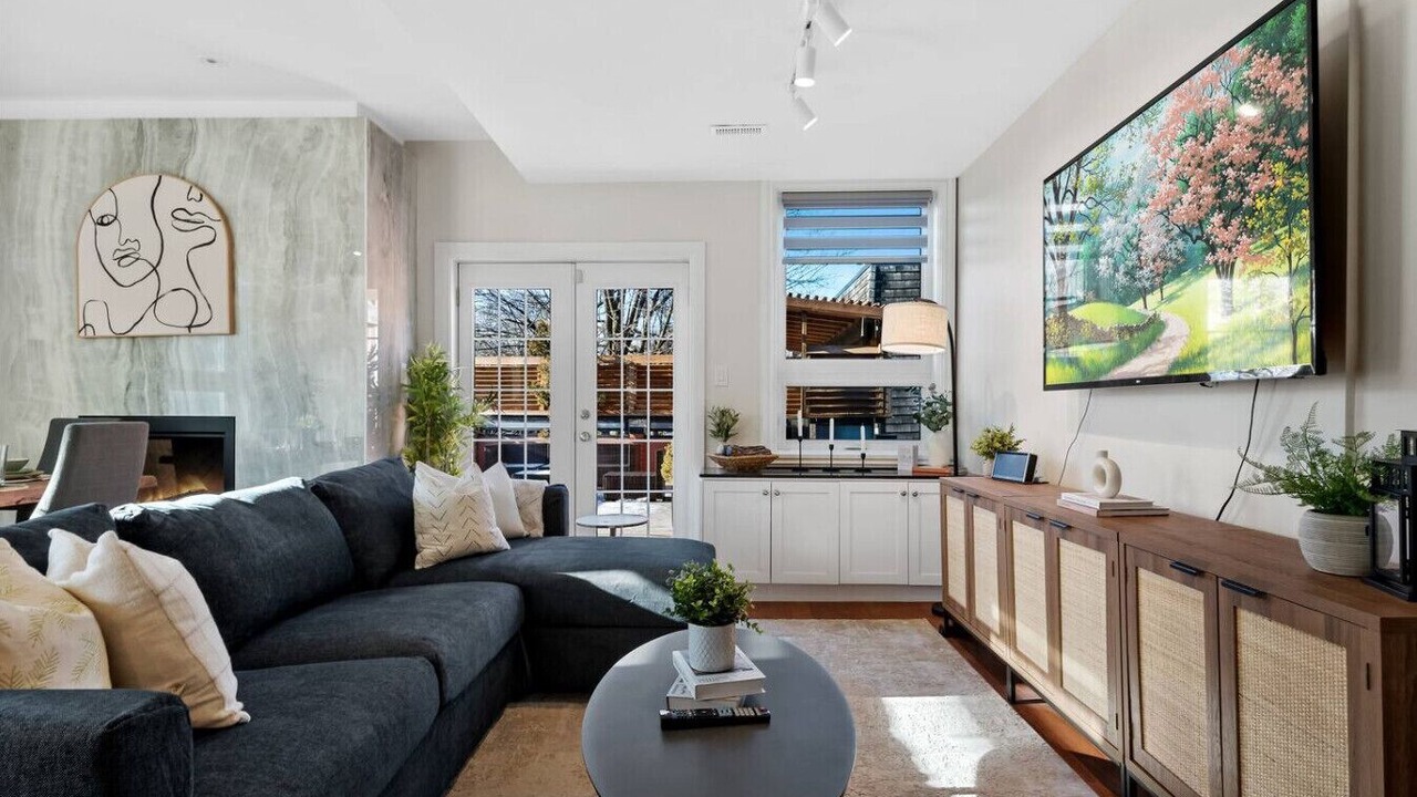 Photo of Bedroom in Lawrence Park South