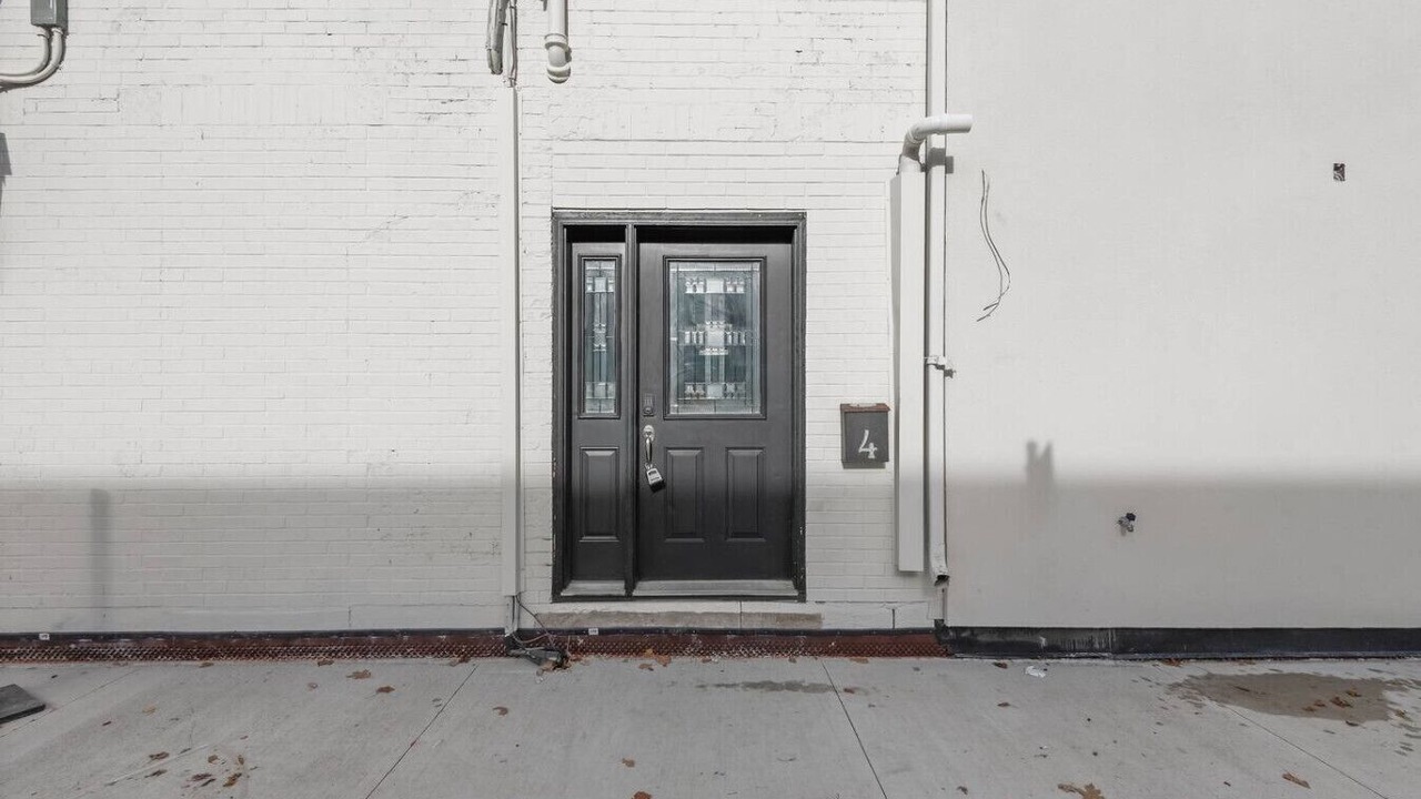 Photo of Outdoor in Lawrence Park South