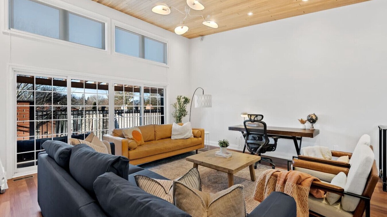 Photo of Bedroom in Lawrence Park South