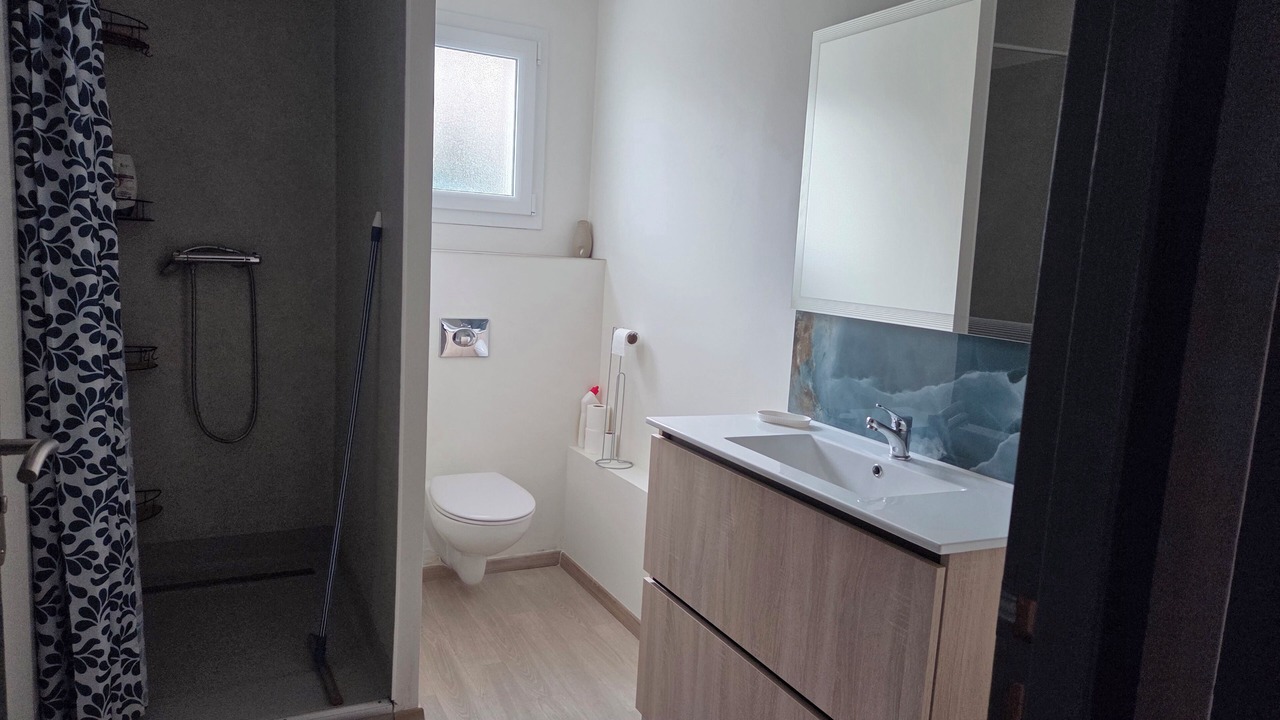 Photo of Bathroom in La Bree-les-Bains