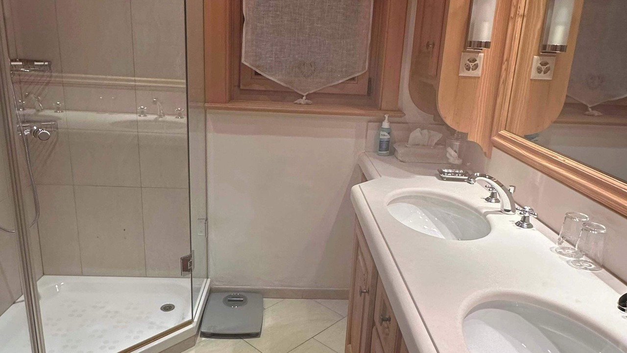 Photo of Bathroom in Zweisimmen Nr Gstaad
