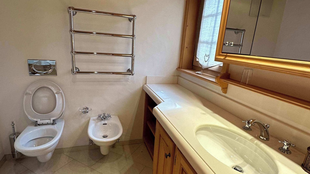 Photo of Bathroom in Zweisimmen Nr Gstaad