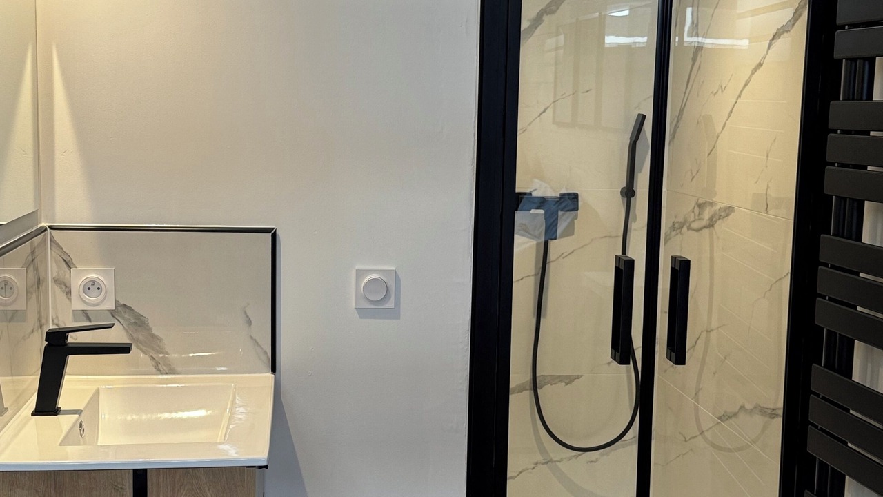 Photo of Bathroom in Egat