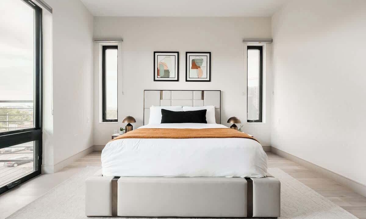 Photo of Bedroom in Jefferson Park