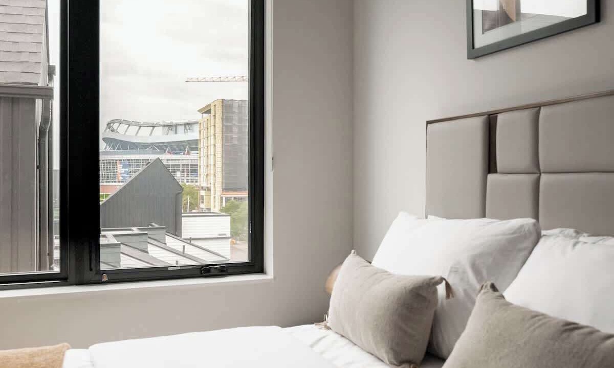 Photo of Bedroom in Jefferson Park