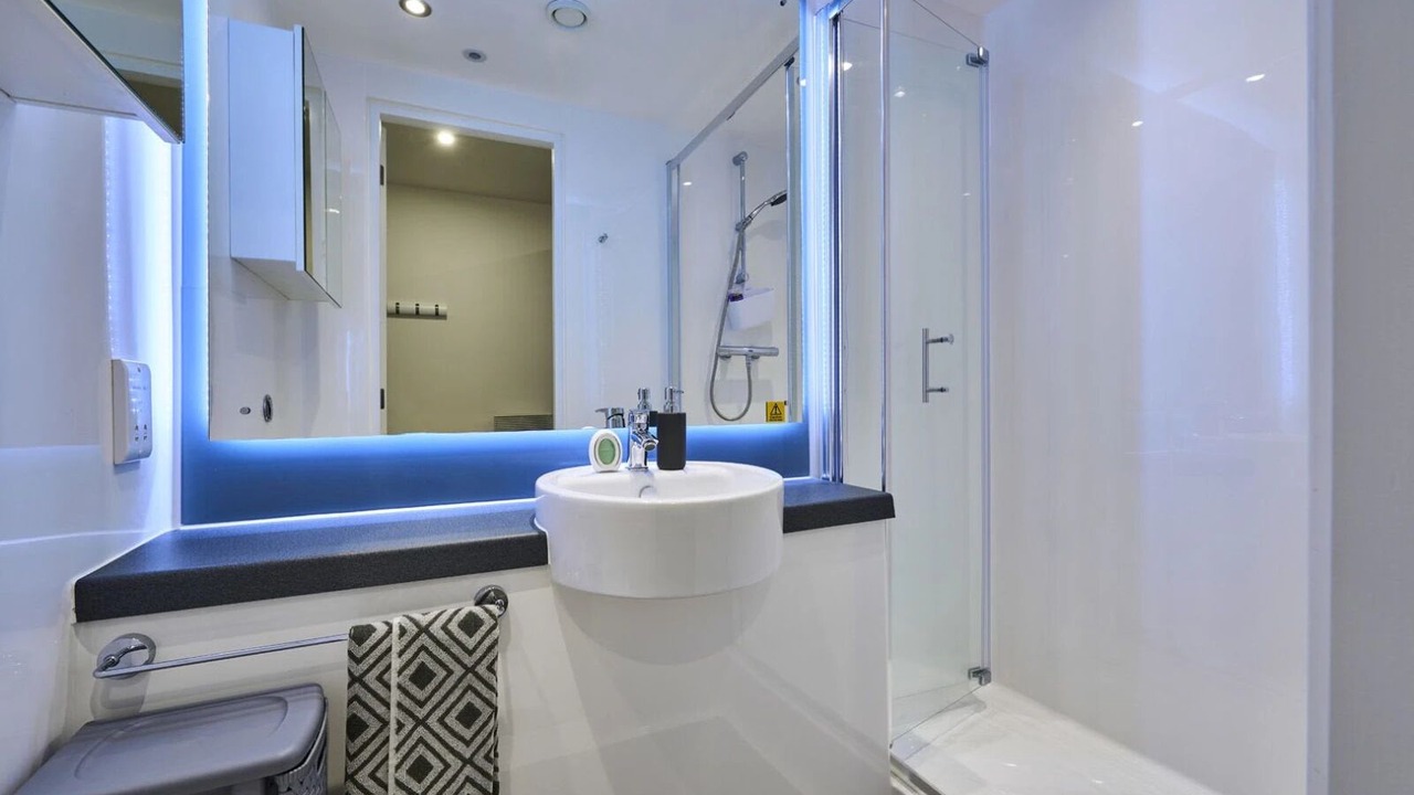 Photo of Bathroom in Tatenhill