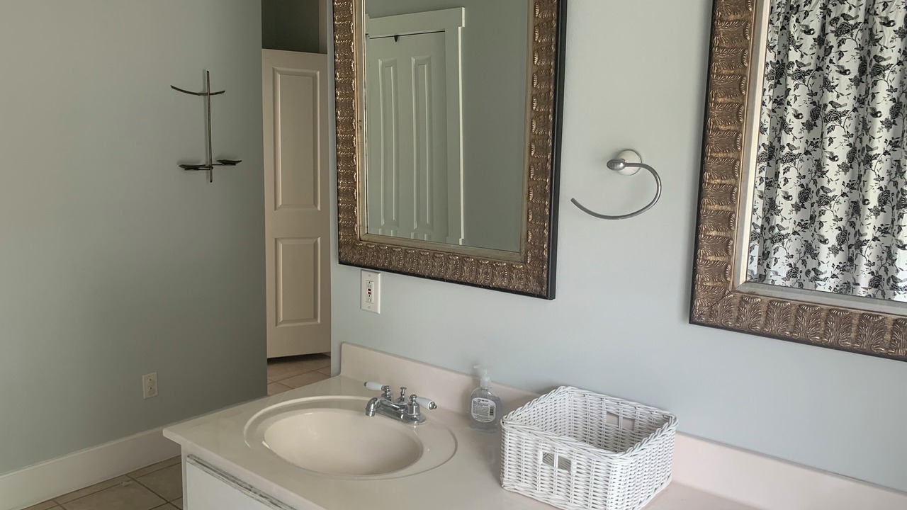 Photo of Bathroom in Kyle