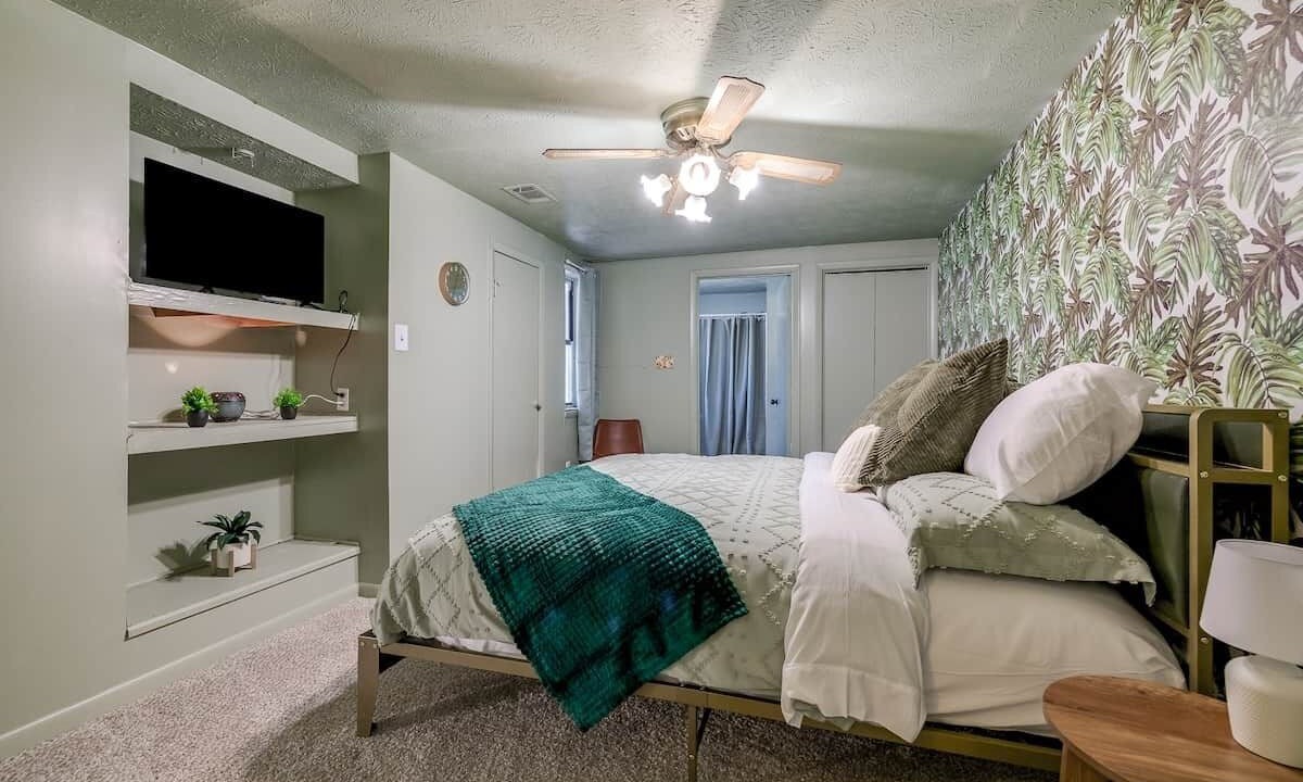 Photo of Bedroom in Pooler