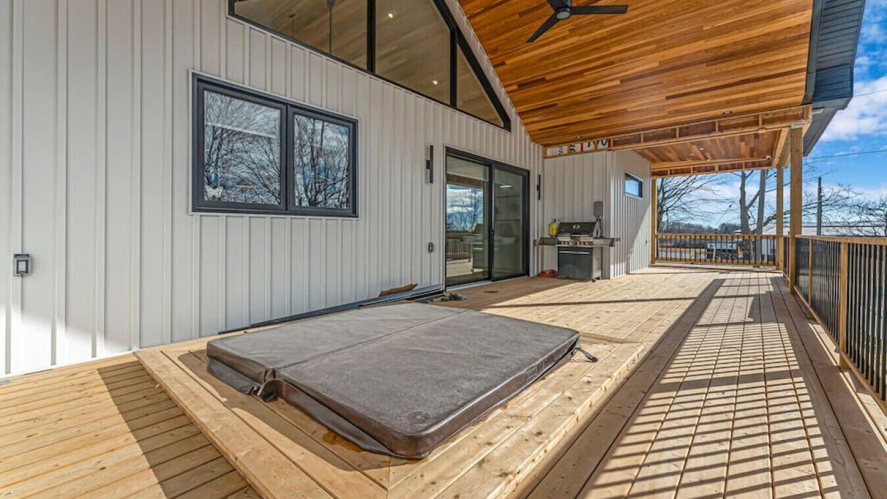 Photo of Patio Balcony in Sherkston