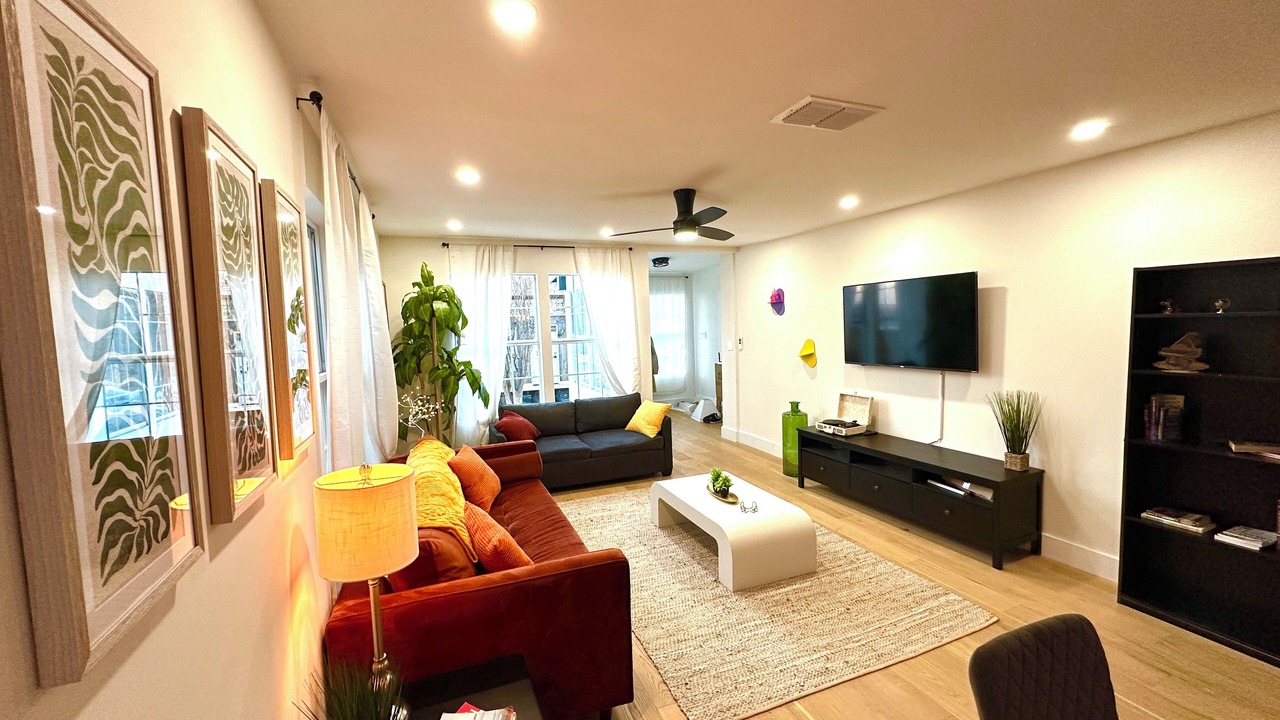 Photo of Livingroom in Cherrywood