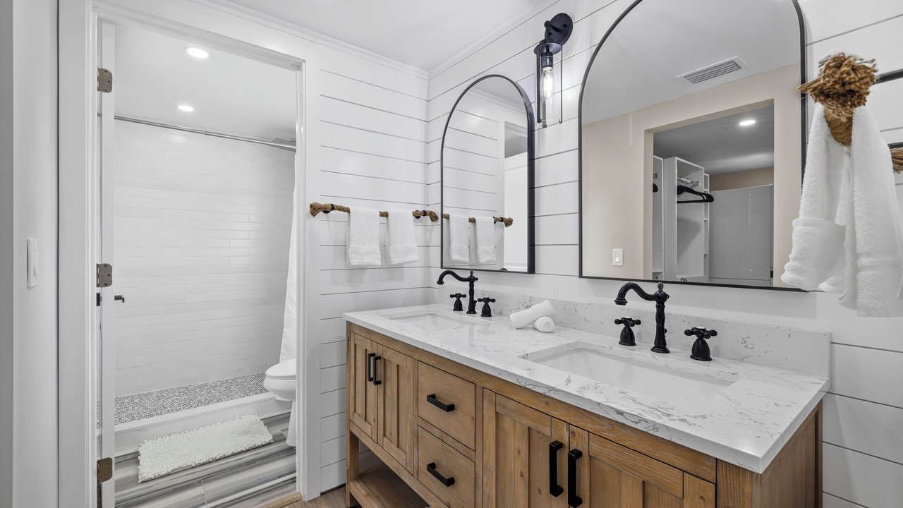 Photo of Bathroom in Englewood