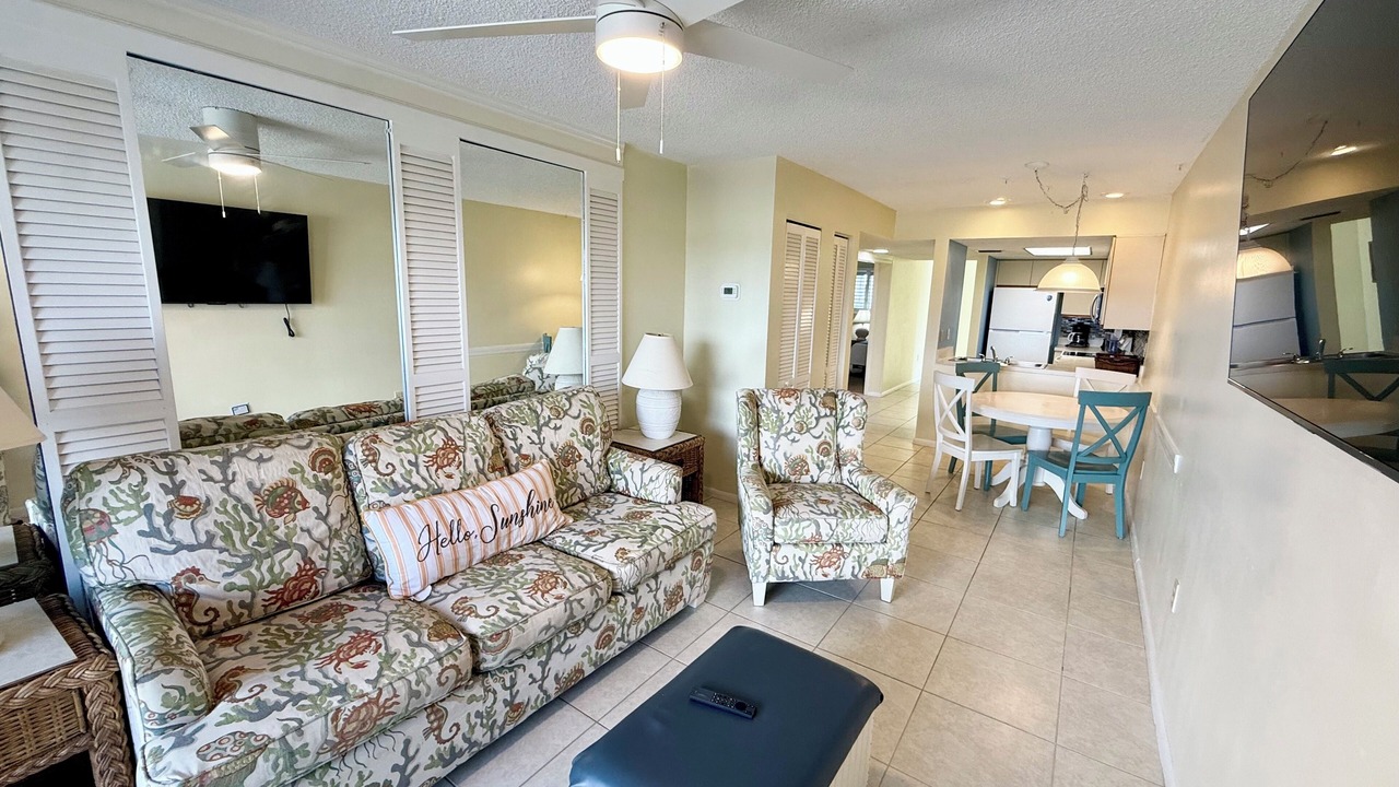 Photo of Livingroom in Englewood