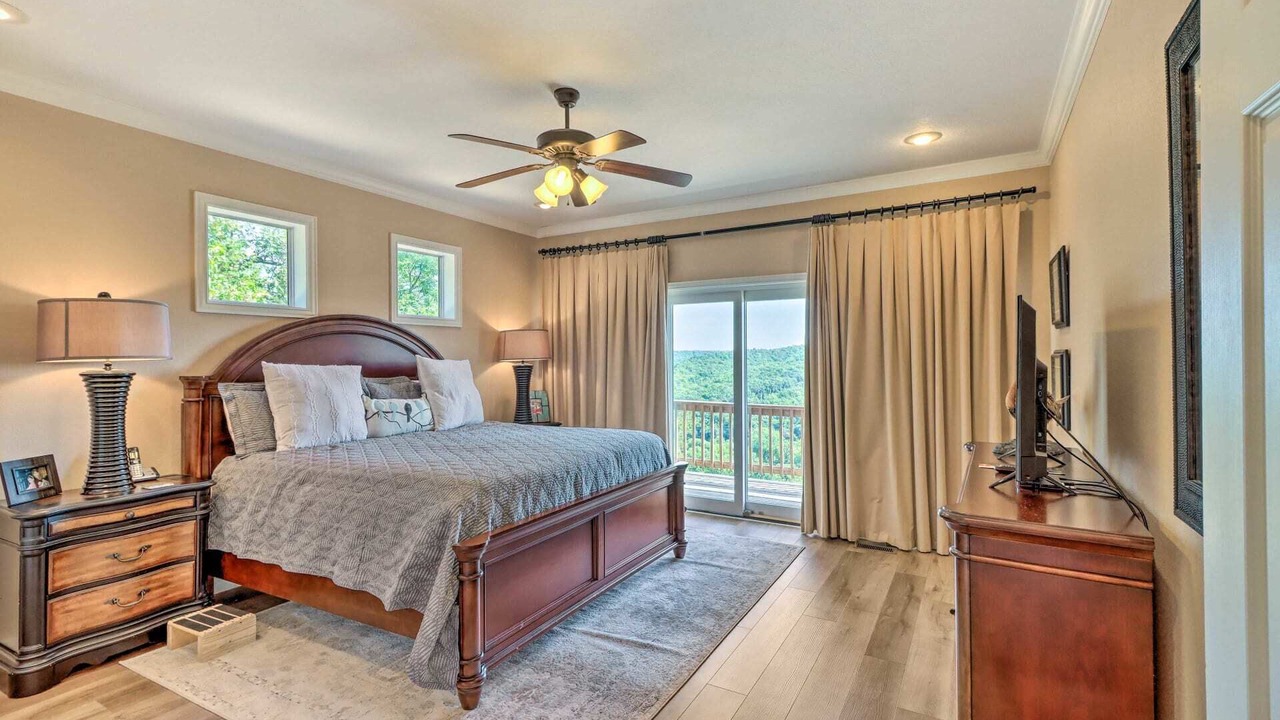 Photo of Bedroom in Bull Shoals